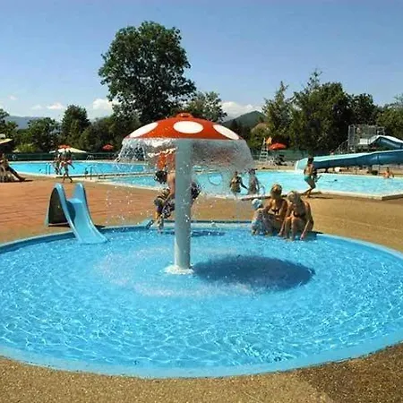 3 Etoiles - Piscine - Ccbgaae 캠프장 *